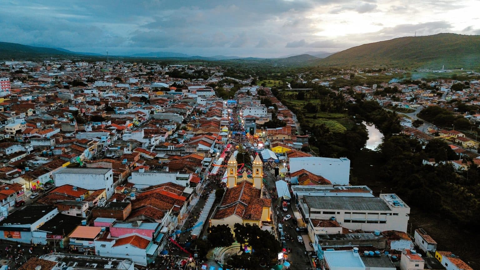 Investimento Imobiliário em Bezerros e Região: Segurança, Valorização e Oportunidades Reais